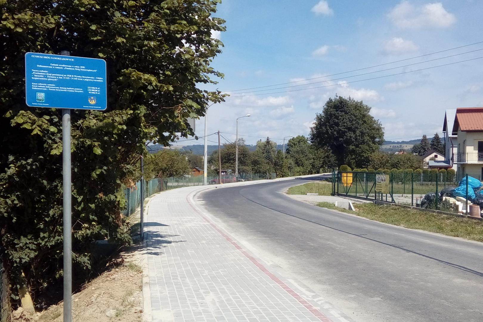 Zakończono przebudowę drogi powiatowej Wysoka Strzyżowska - Żarnowa i bliska zakończenia jest przebudowa drogi Cieszyna - Kamienica